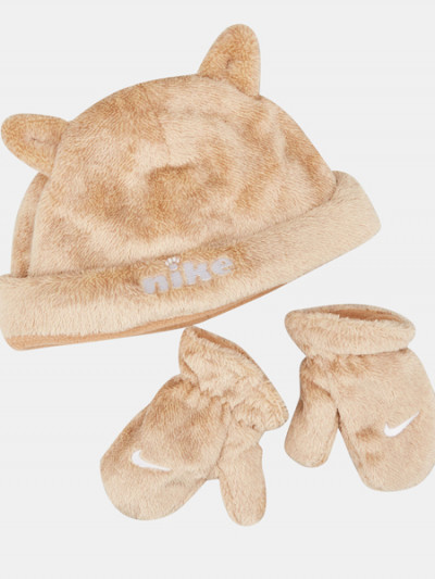 Best price on Nike Snow Tracks Kids' Kit with offers and Sun & Sand Sports promo code