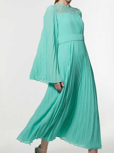 Karen Millen Green Maxi Dress for National Day with 60% OFF and VogaCloset promo code