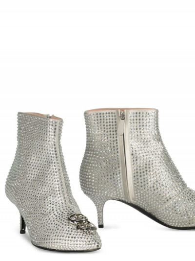 Shop online Moschino crystal-embellished heels with 75% discount and more with Farfetch promo code