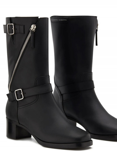 Take advantage of 75% Farfetch Sale on Giuseppe Zanotti Esther Boots and increase the savings with Farfetch code