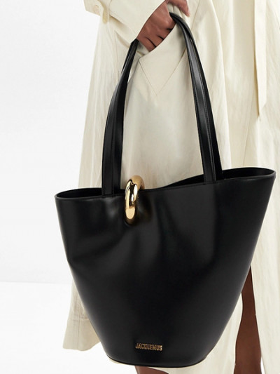 The best deal on Jacquemus Le Bambola Moyen luxury bag with 40% OFF using Level Shoes promo code