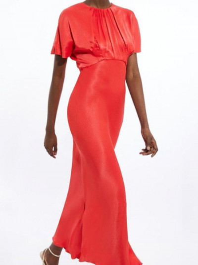 VogaCloset Deal and Coupon for 81% Off Karen Millen Red Satin Maxi Dress