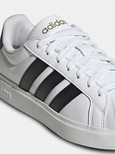 اشتر اليوم سنيكرز اديداس ستريت توك للنساء بتخفيض 57% مع كود خصم الشمس والرمال للرياضة